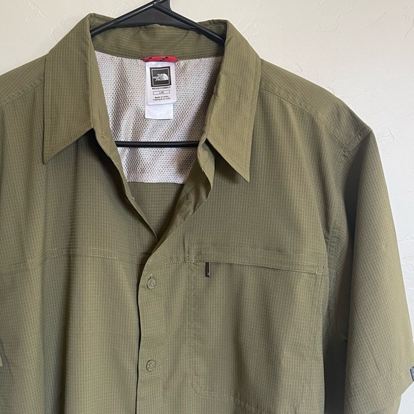 The North Face Other - The North Face Button Down Short Sleeve